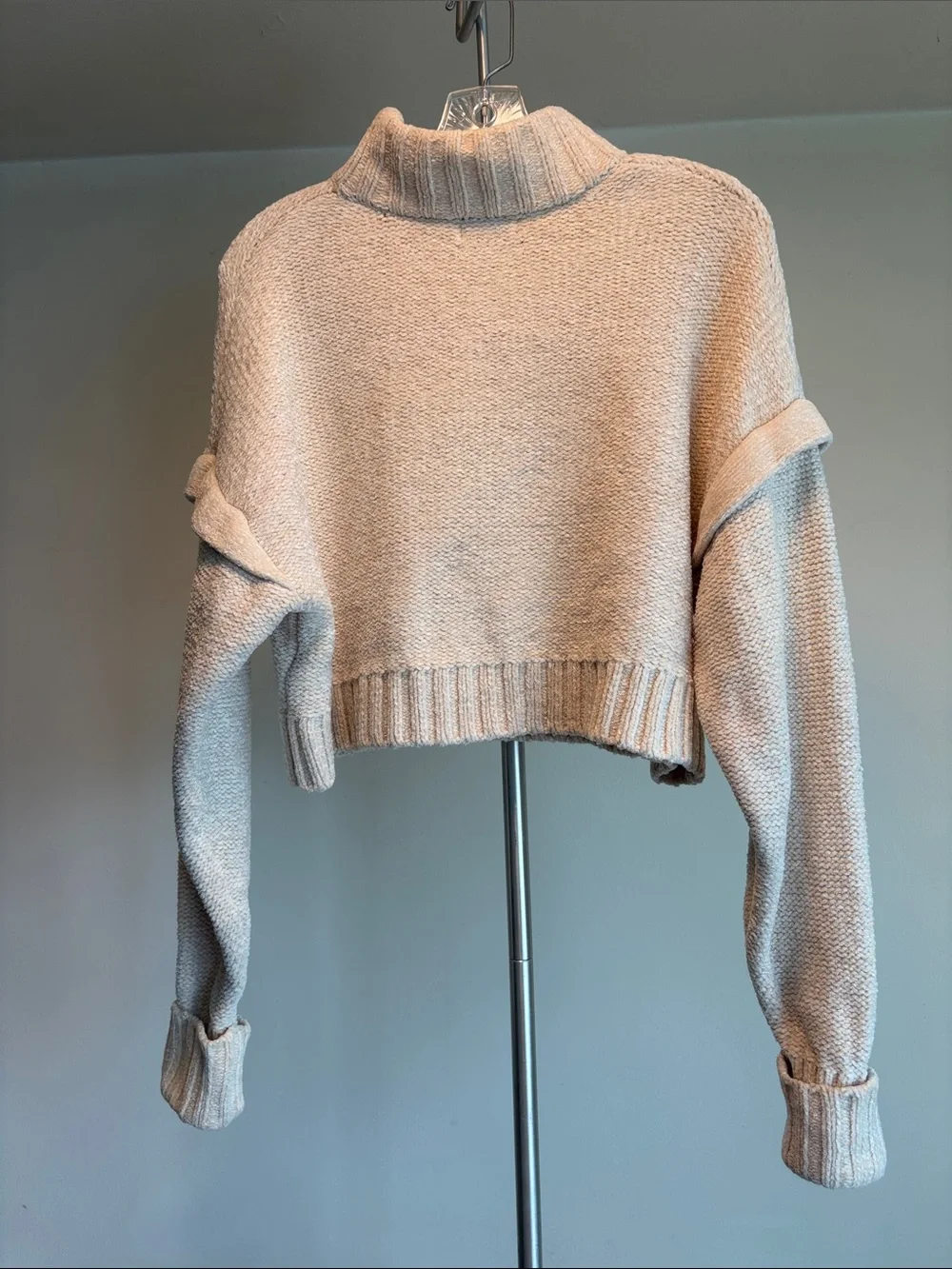 Urban Outfitters Cozy Cropped Mock Neck Chenille Sweater-XS